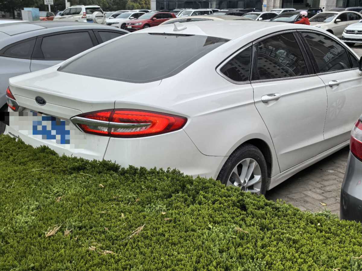 福特 蒙迪歐  2020款 EcoBoost 180 時(shí)尚型圖片