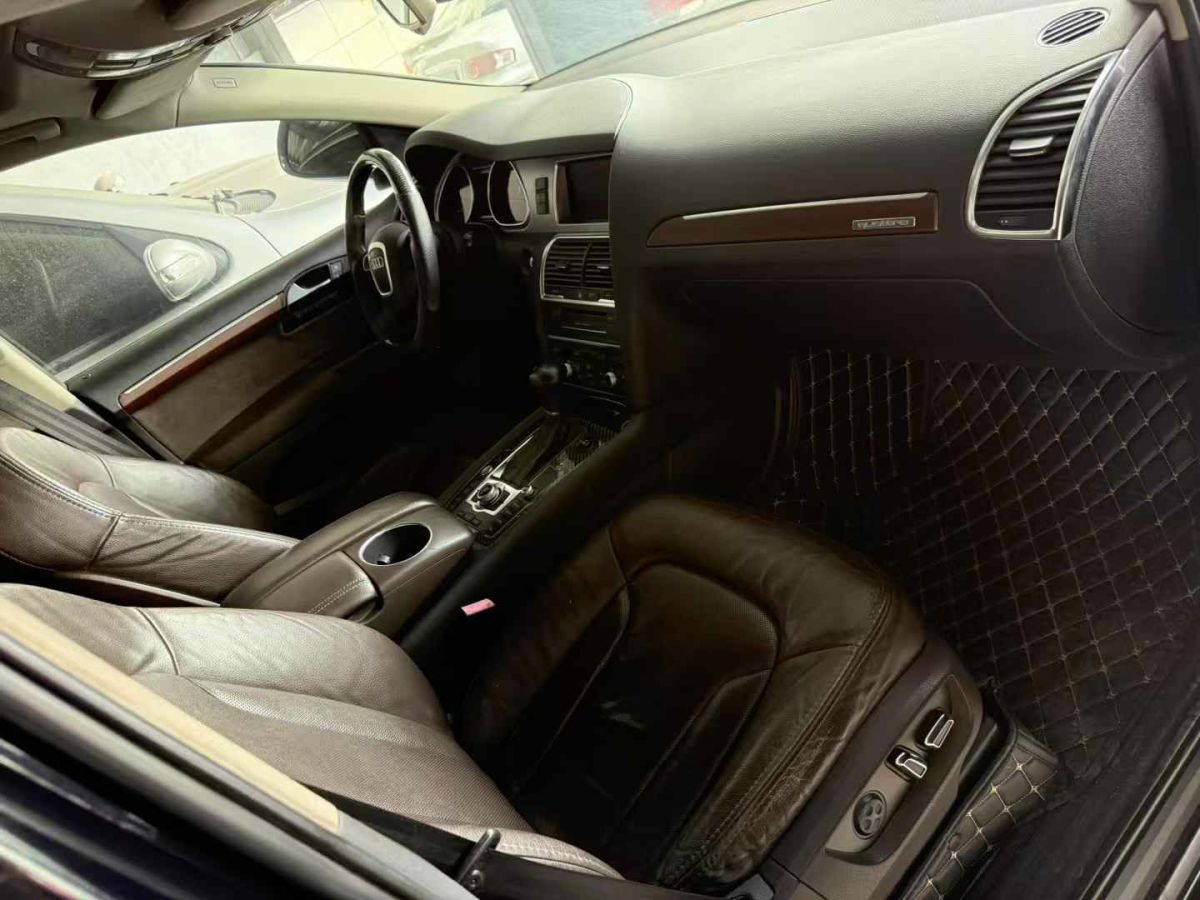 奧迪 奧迪Q7  2011款 3.0 TFSI 專享型(200kW)圖片