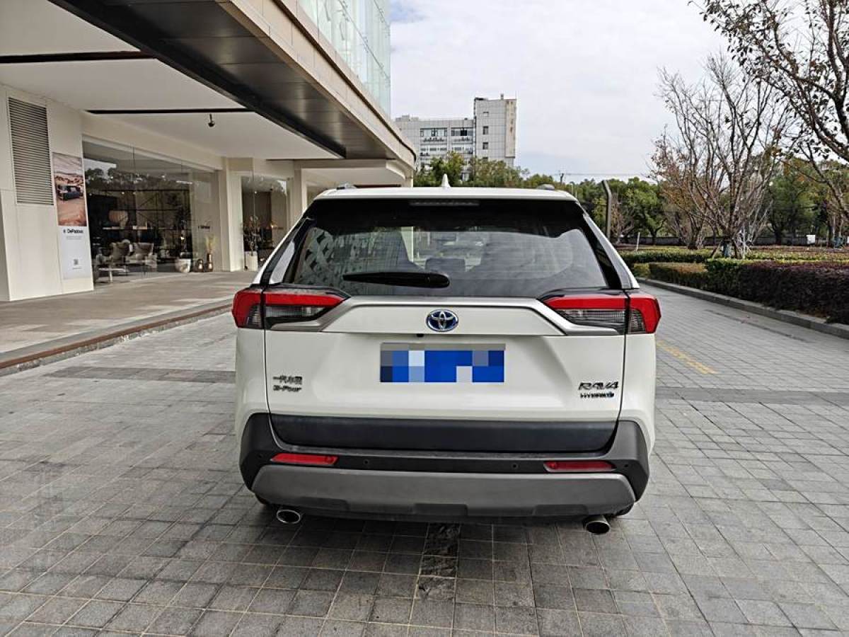 豐田 RAV4榮放  2023款 雙擎 2.5L E-CVT四驅旗艦版圖片