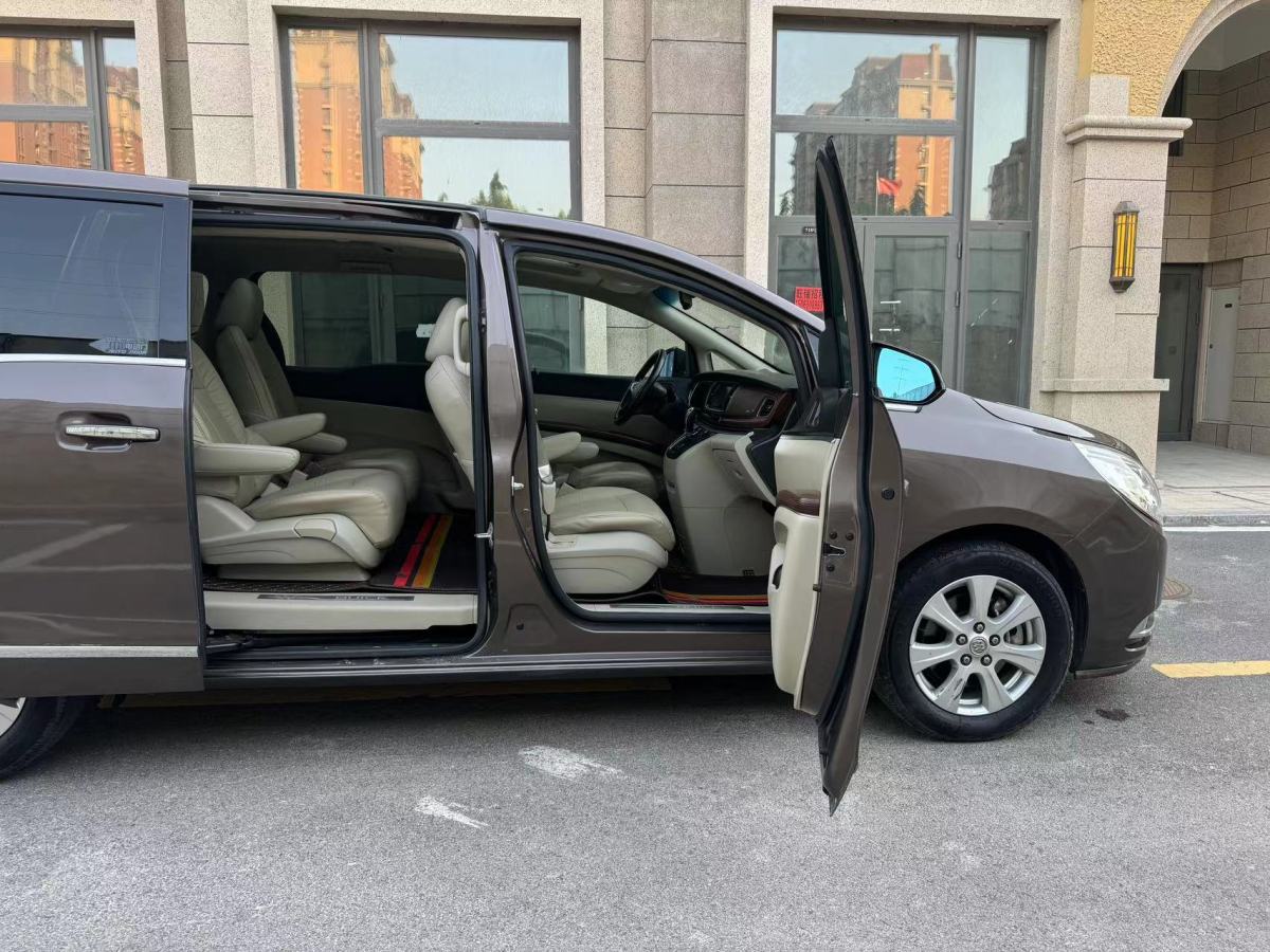 別克 GL8  2014款 3.0L XT豪華商務(wù)旗艦版圖片