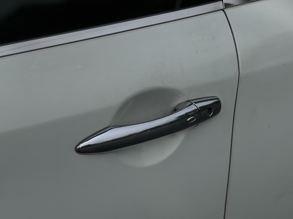 英菲尼迪 Q70  2013款 Q70L 2.5L 舒適版圖片