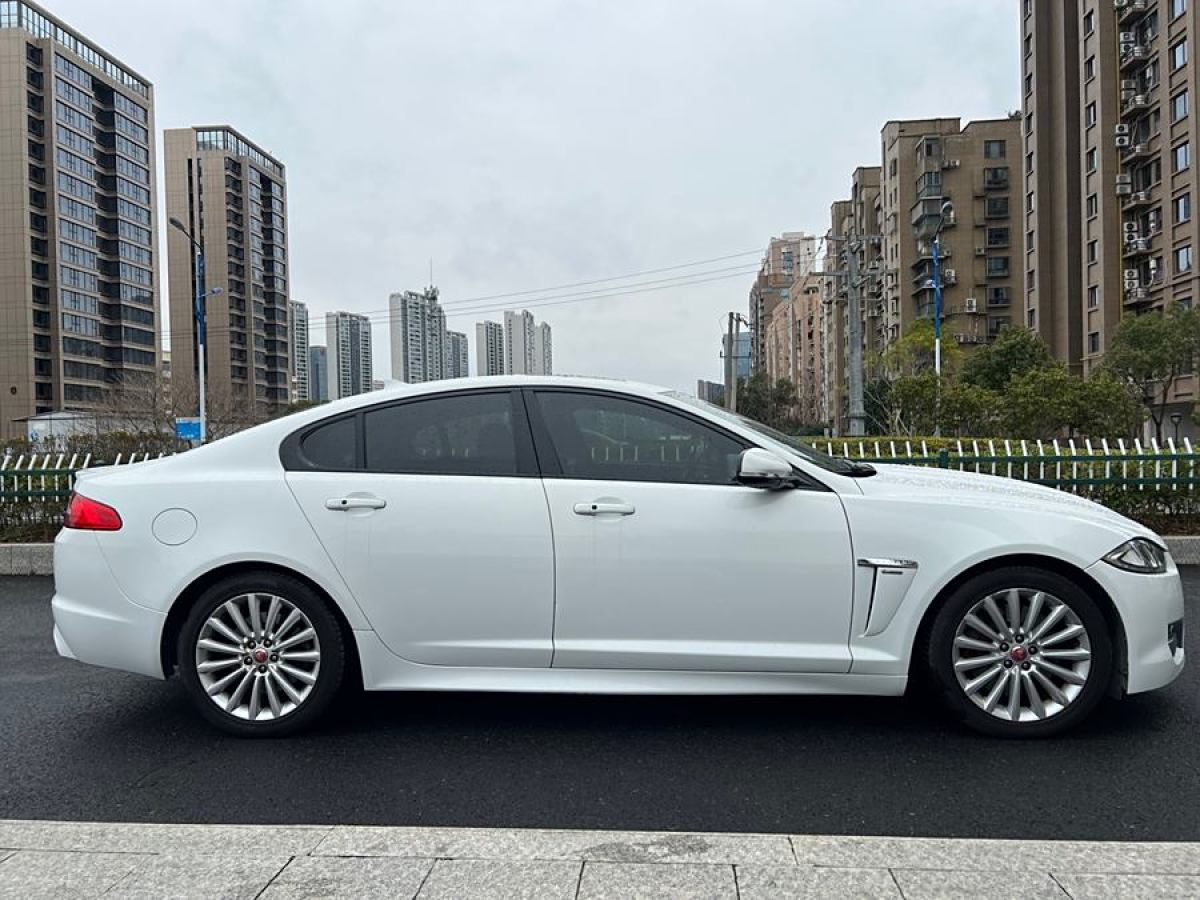 捷豹 XF  2015款 XF 3.0 SC R-Sport 豪華版圖片