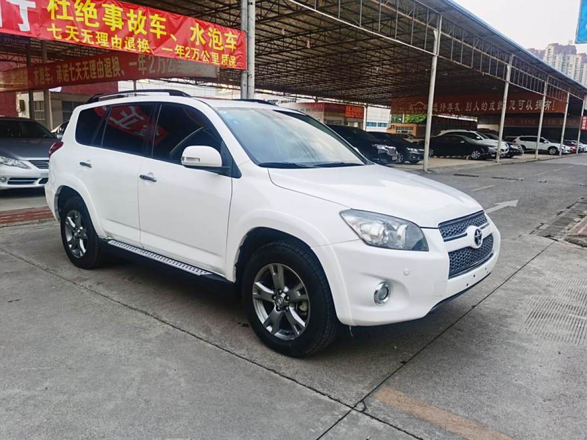 豐田 RAV4榮放  2013款 特享版 2.4L 自動(dòng)四驅(qū)尊崇圖片