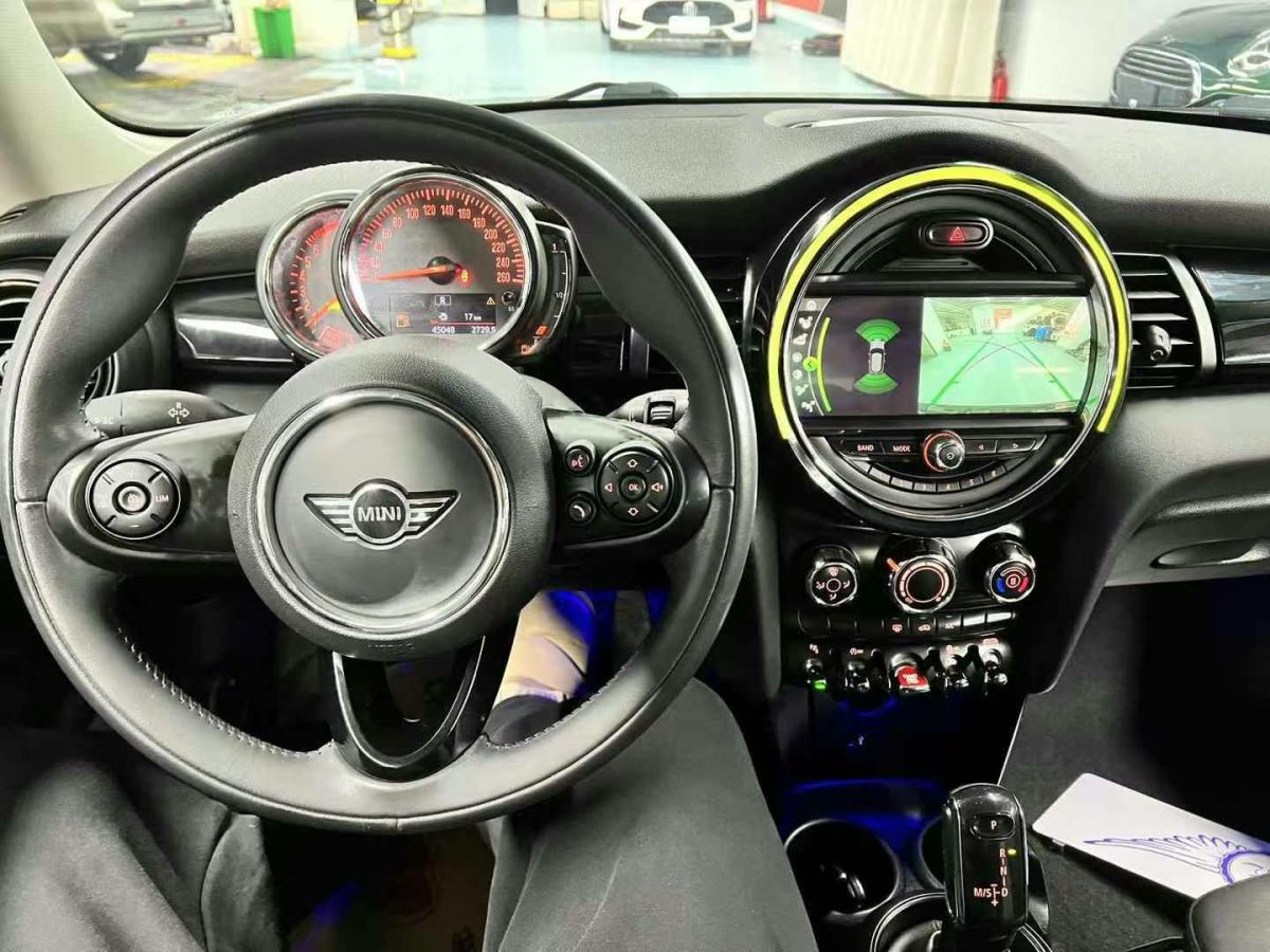 MINI CLUBMAN  2019款 1.5T COOPER 登月版圖片