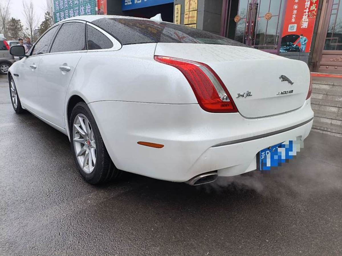 捷豹 XJ  2014款 XJL 2.0T 兩驅(qū)典雅商務(wù)版圖片