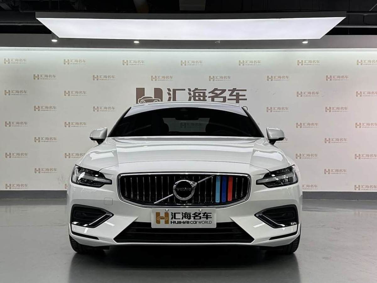 2022年1月沃爾沃 S60L  2022款 B4 智逸豪華版