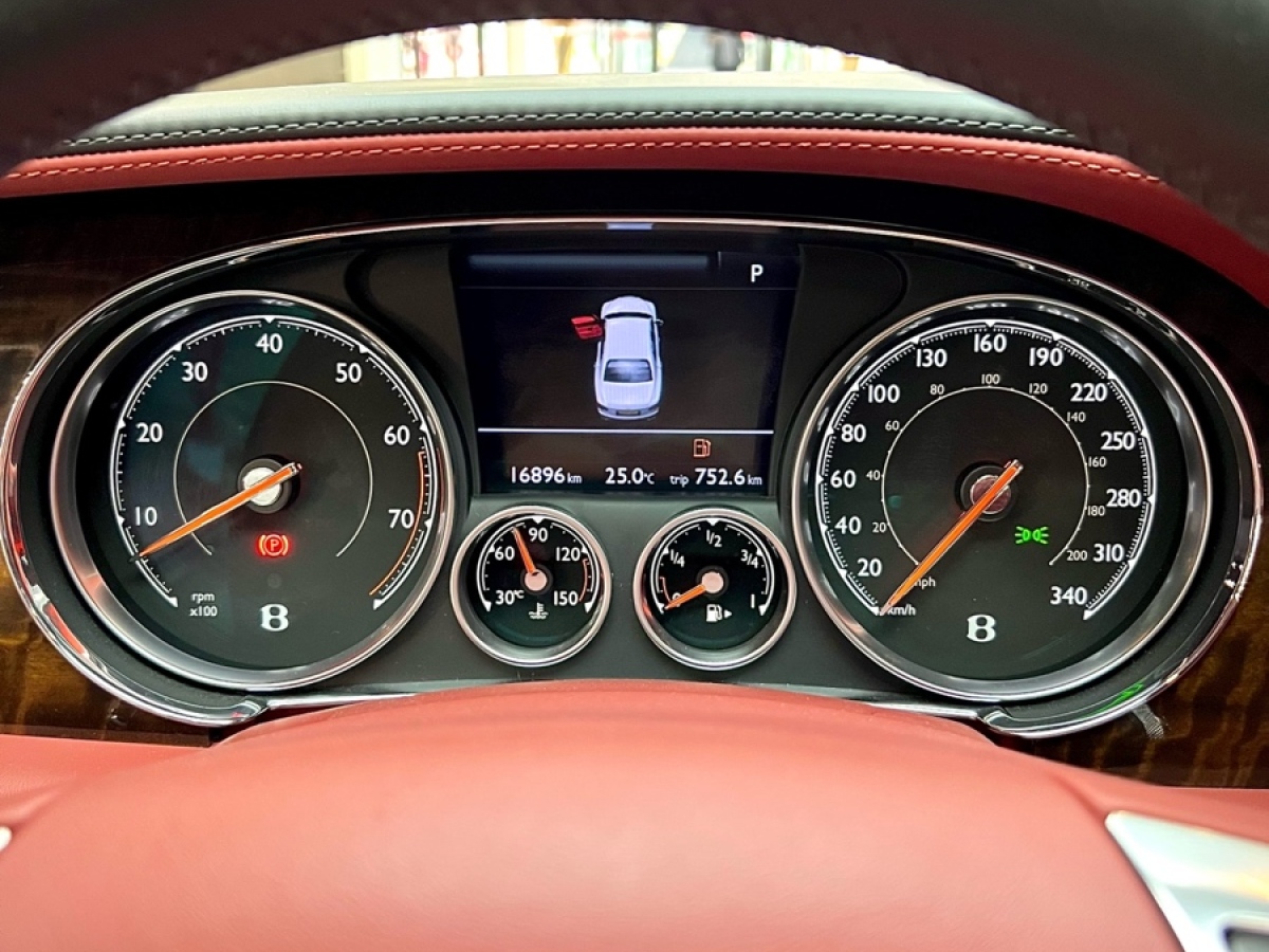 賓利 飛馳  2016款 4.0T V8 標(biāo)準(zhǔn)版圖片
