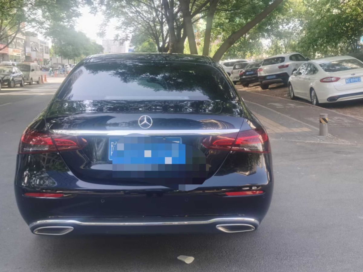 奔馳 奔馳E級(jí)  2023款 E 300 L 豪華型圖片