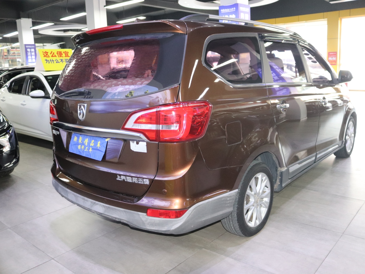 寶駿 730  2016款 1.5L 手動豪華型 7座圖片