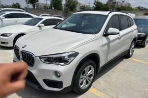 寶馬X1 寶馬 sDrive18Li 時(shí)尚型
