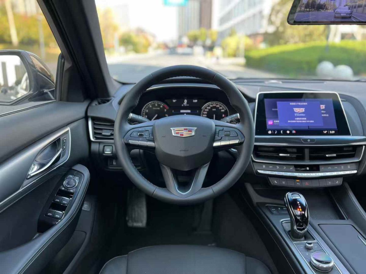 凱迪拉克 XT5  2023款 2.0T 兩驅(qū)風(fēng)尚型圖片