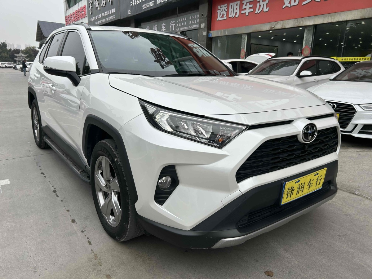 2021年9月豐田 RAV4  2018款 榮放 2.0L CVT兩驅(qū)風(fēng)尚版