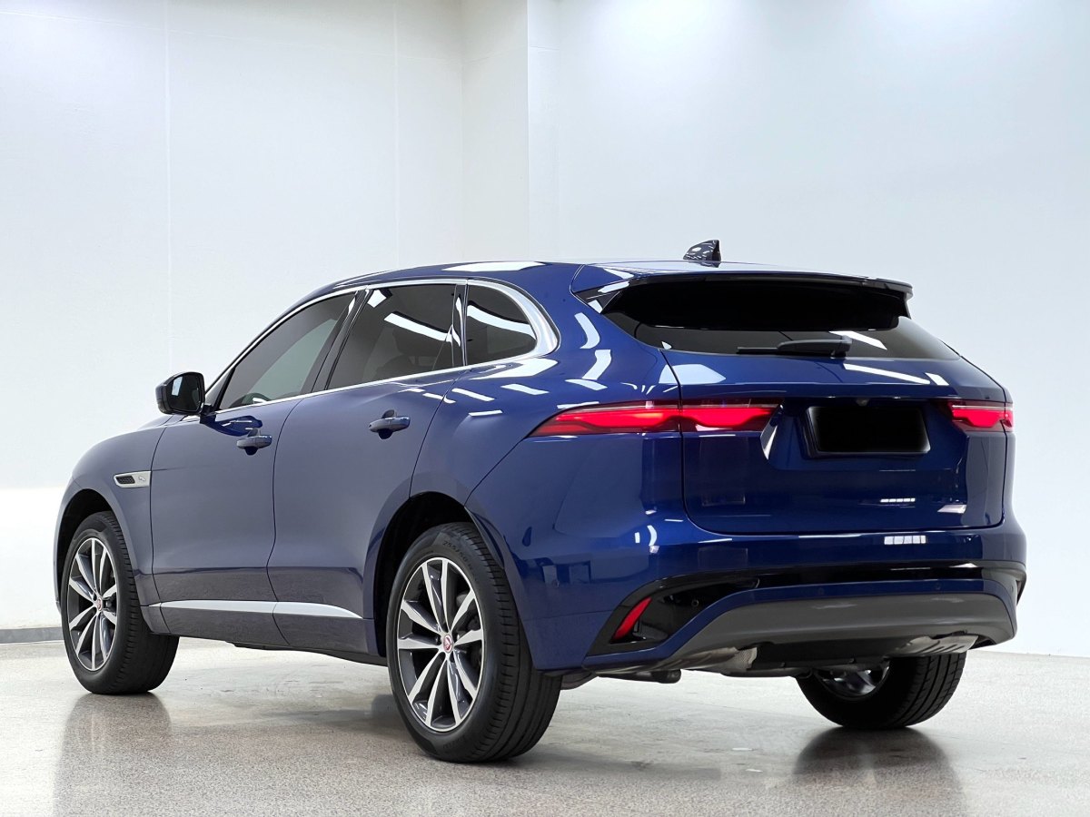 2021年9月捷豹 F-PACE  2021款 250PS R-Dynamic S