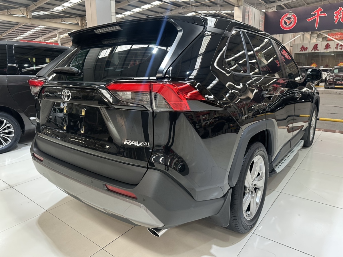 豐田 RAV4榮放  2022款 2.0L CVT兩驅風尚Plus版圖片