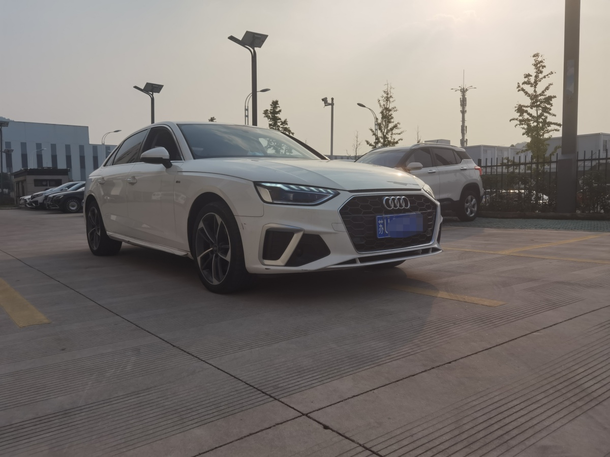 奧迪 奧迪A4L  2022款 40 TFSI 時尚動感型圖片