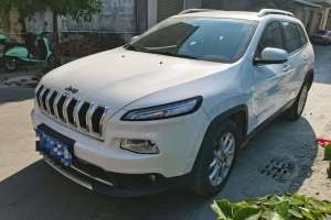 自由光 Jeep 2.0L 領(lǐng)先版