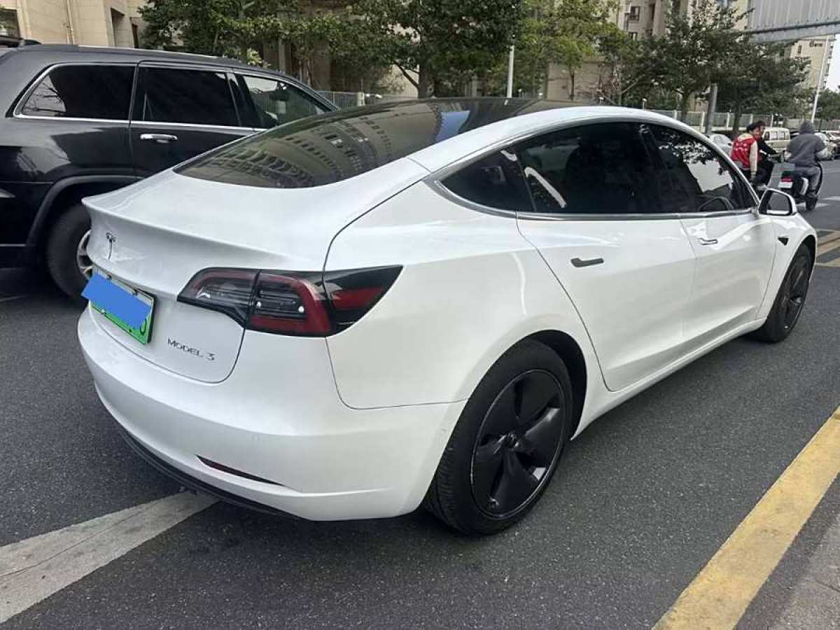 特斯拉 Model 3  2019款 標(biāo)準(zhǔn)續(xù)航后驅(qū)升級版圖片