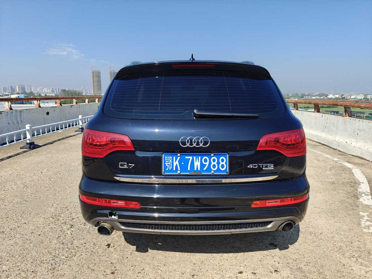 奧迪 奧迪Q7  2014款 40 TFSI 運(yùn)動(dòng)型圖片