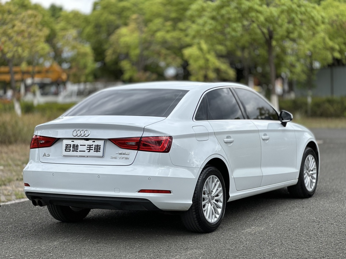 奧迪 奧迪A3  2016款 Limousine 35 TFSI 領(lǐng)英型圖片