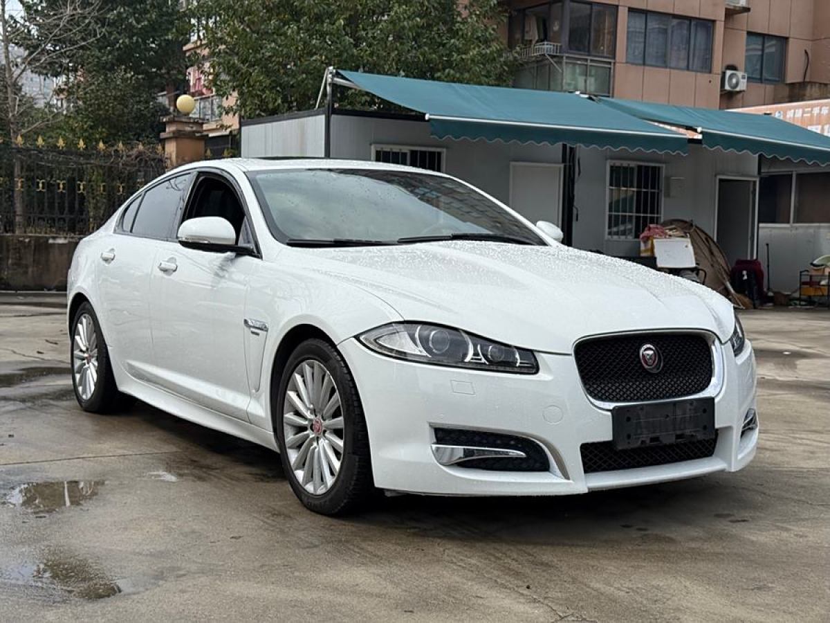 捷豹 XF  2015款 XF 3.0 SC R-Sport 豪華版圖片