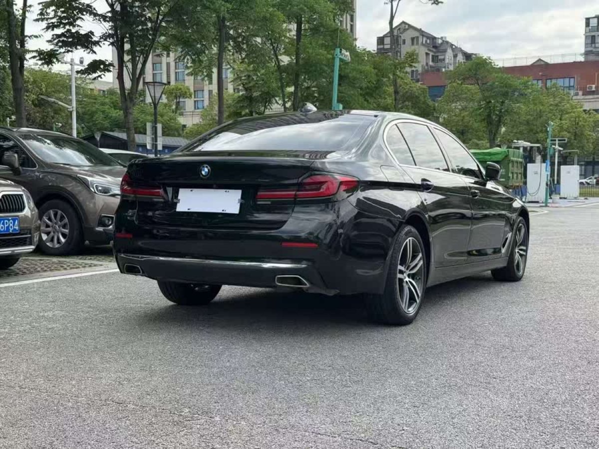寶馬 寶馬5系  2021款 改款 530Li 領(lǐng)先型 豪華套裝圖片