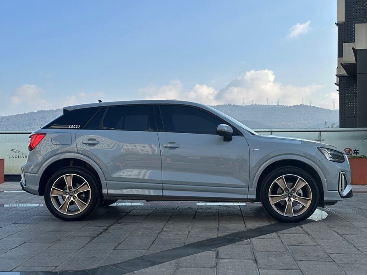 奧迪 奧迪Q2L  2022款 35 TFSI 時(shí)尚動(dòng)感型圖片