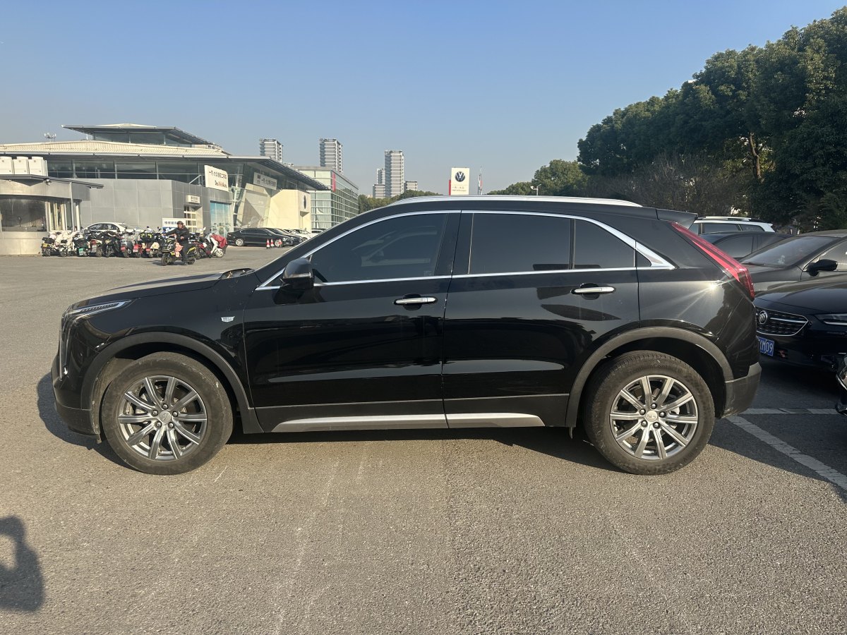 凱迪拉克 XT4  2021款 28T 兩驅(qū)領(lǐng)先型圖片