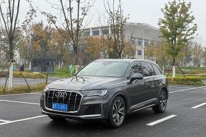 奥迪Q7 奥迪 55 TFSI quattro S line运动型