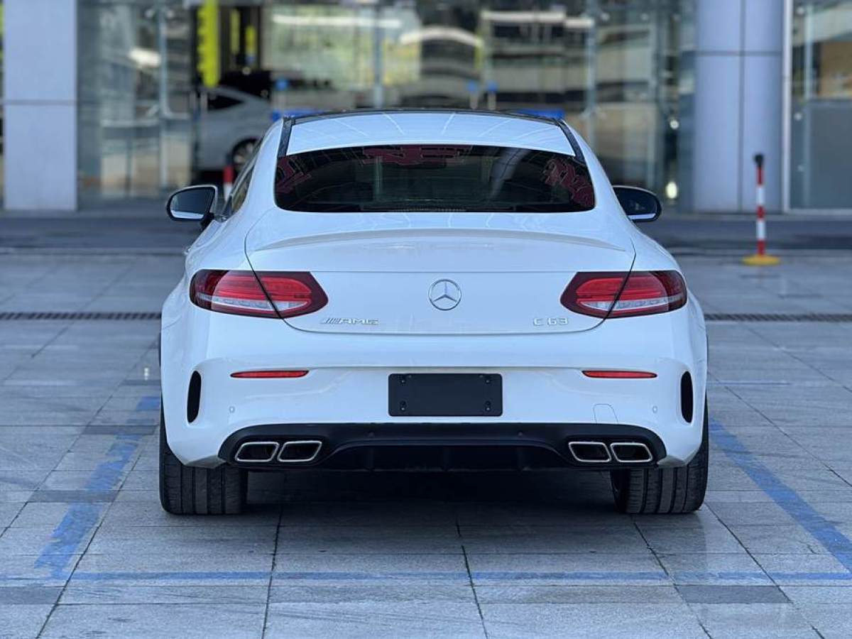 奔馳 奔馳C級(jí)AMG  2015款 AMG C 63圖片