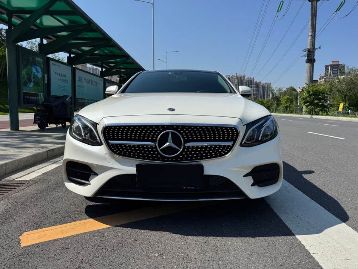 奔馳 奔馳E級  2020款 改款 E 300 L 運動時尚型圖片