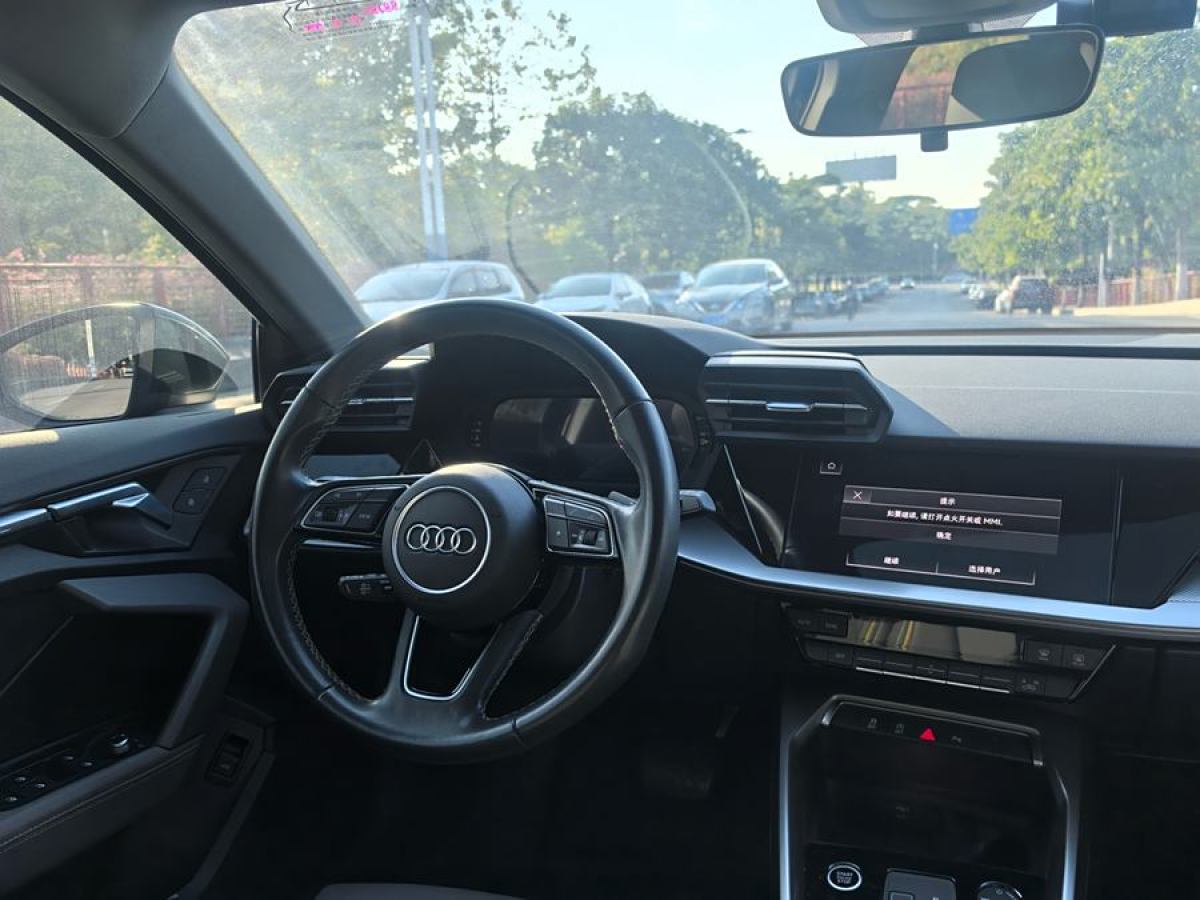 奧迪 奧迪A3  2024款 Sportback 35 TFSI 時(shí)尚運(yùn)動(dòng)型圖片