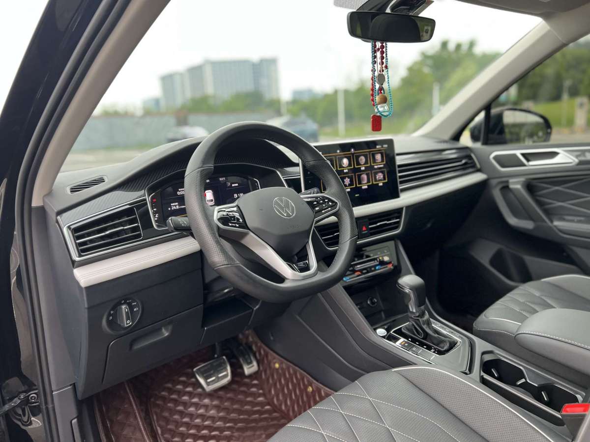 大眾 途觀L  2022款 330TSI 自動(dòng)兩驅(qū)R-Line越享版圖片
