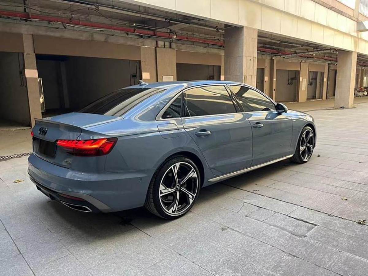 奧迪 奧迪A4L  2022款 40 TFSI quattro RS套件燃速型圖片