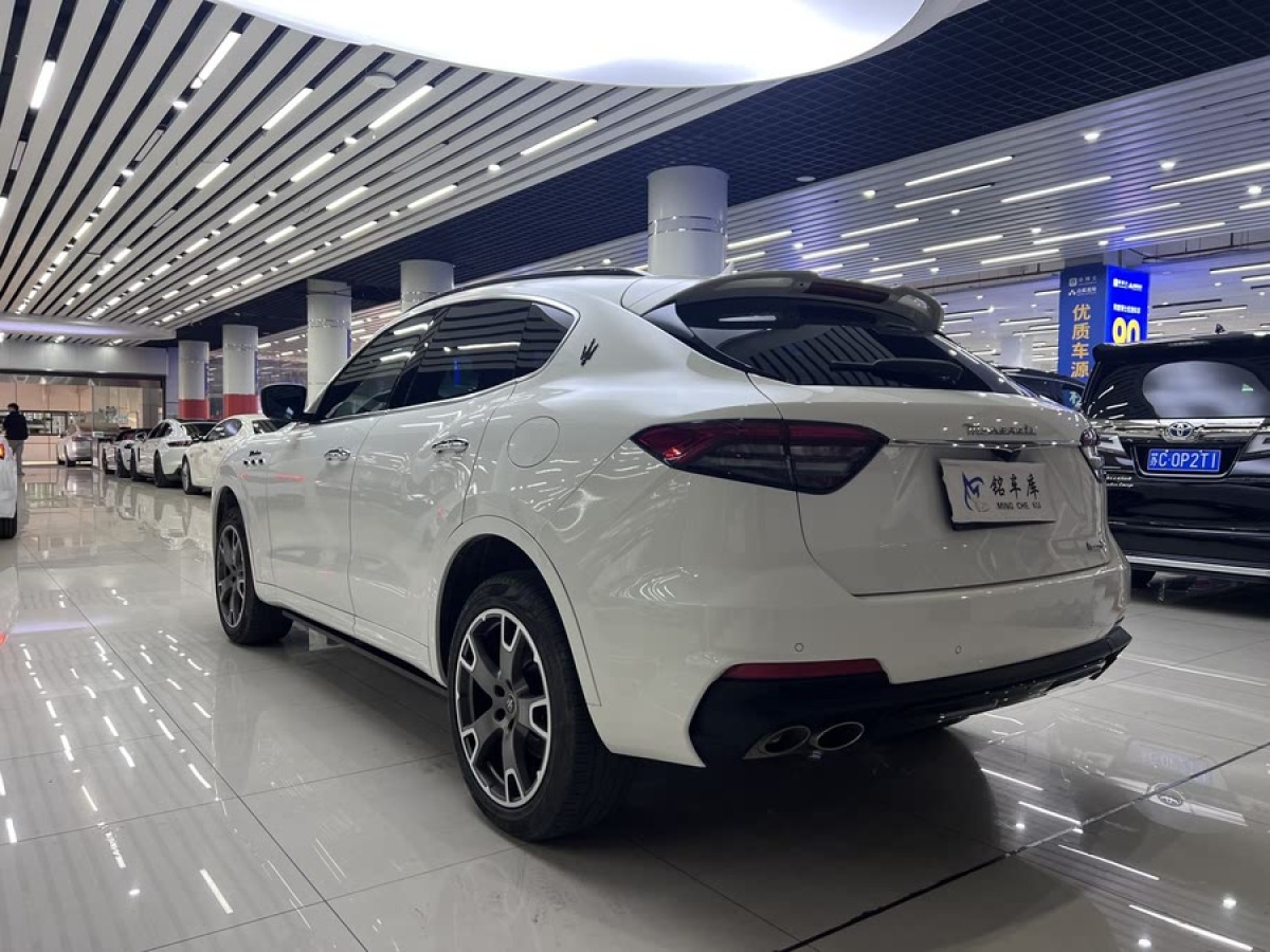 瑪莎拉蒂 Levante  2023款 3.0T Modena圖片