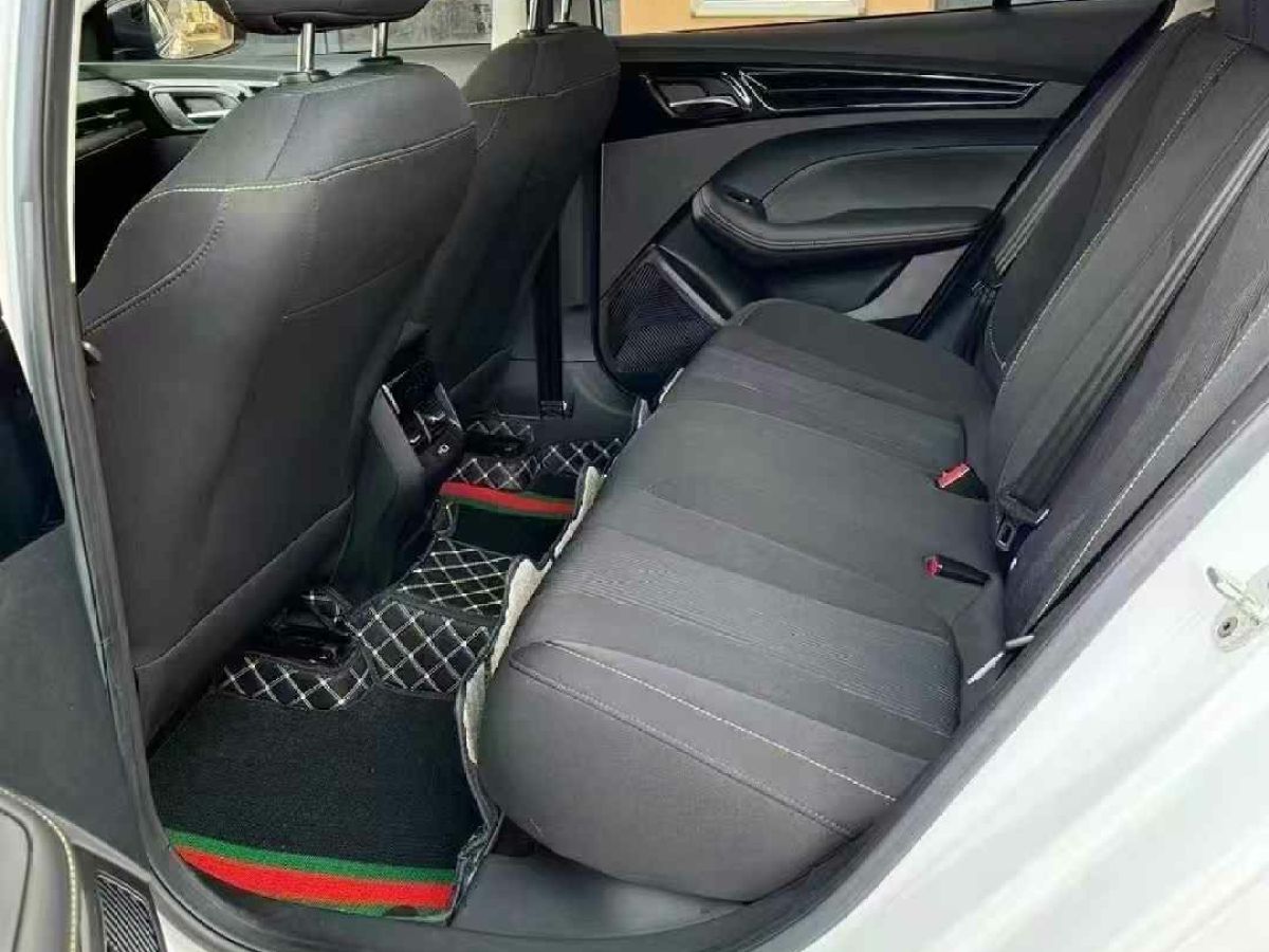 榮威 i5  2023款 1.5L CVT尊榮版圖片