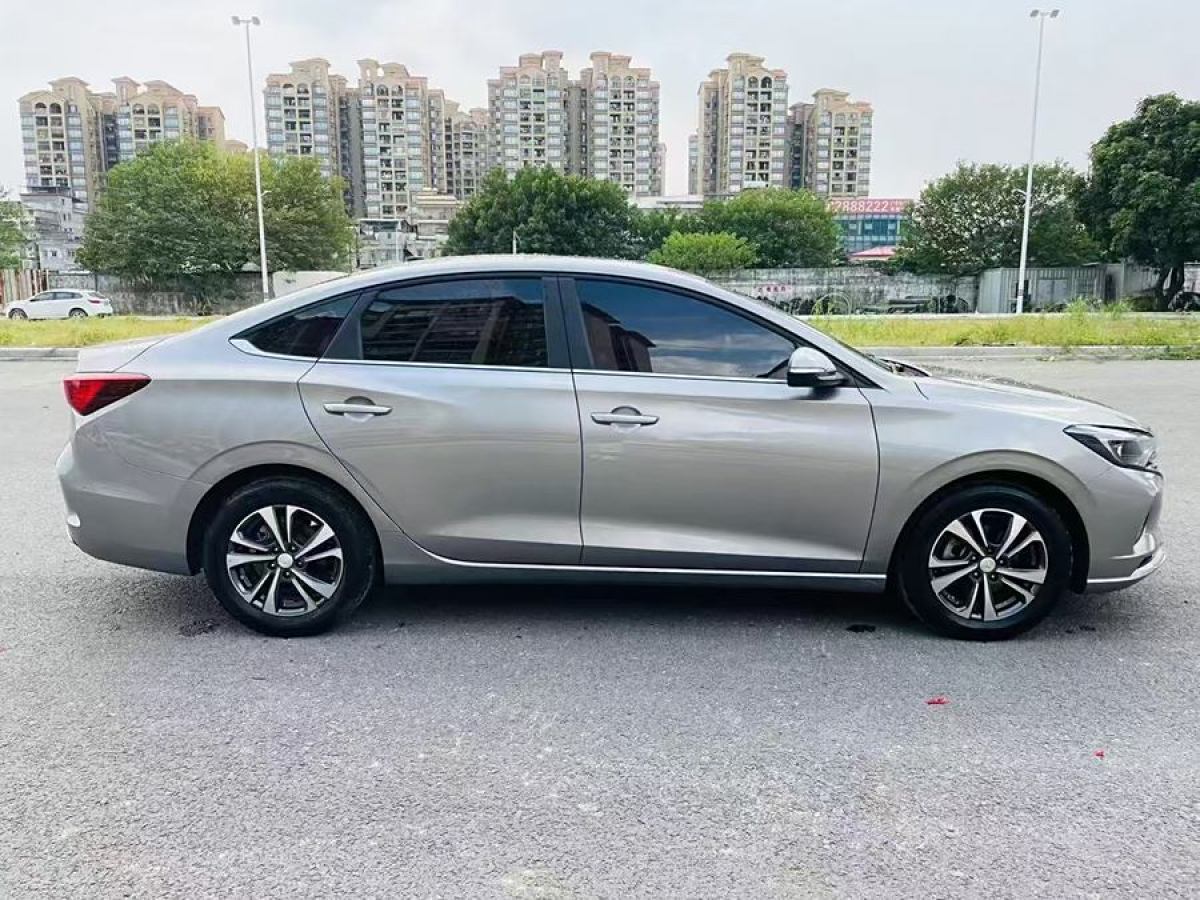 長(zhǎng)安 逸動(dòng)  2020款 PLUS 1.6L GDI 自動(dòng)豪華型圖片