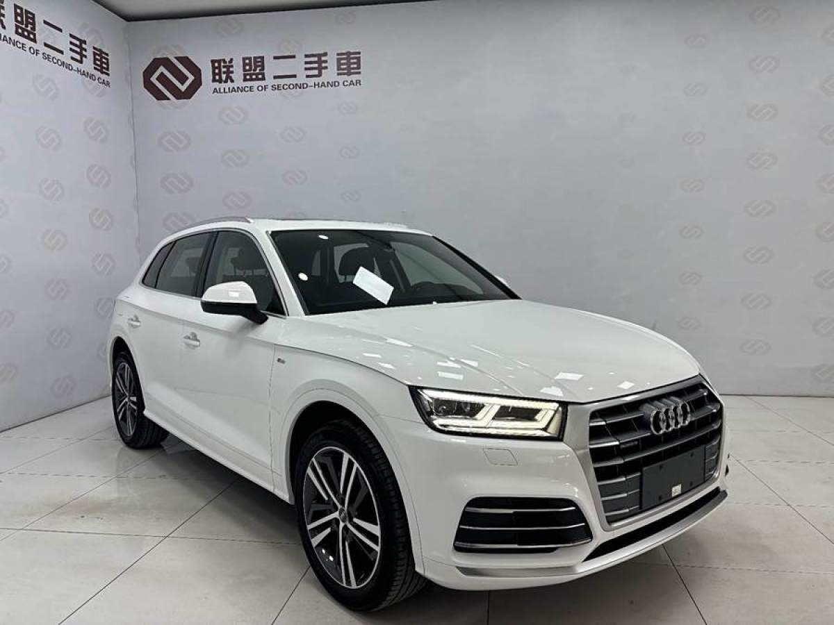 奧迪 奧迪Q5L  2020款 改款 40 TFSI 榮享時(shí)尚型圖片