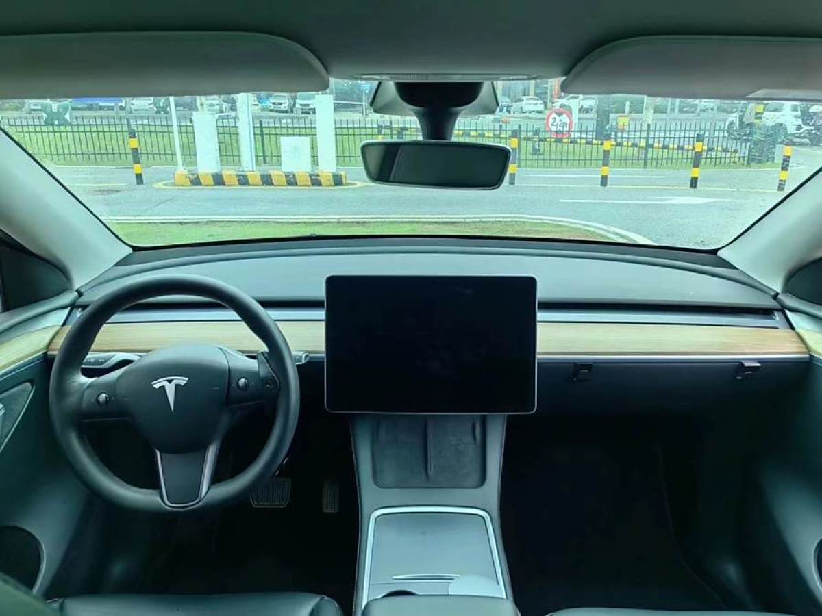 特斯拉 Model 3  2022款 改款 長續(xù)航全輪驅動版圖片