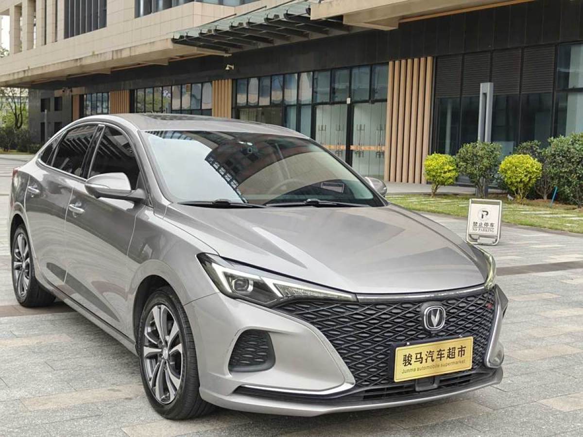 長(zhǎng)安 逸動(dòng)  2020款 PLUS 藍(lán)鯨NE 1.4T GDI DCT旗艦型圖片