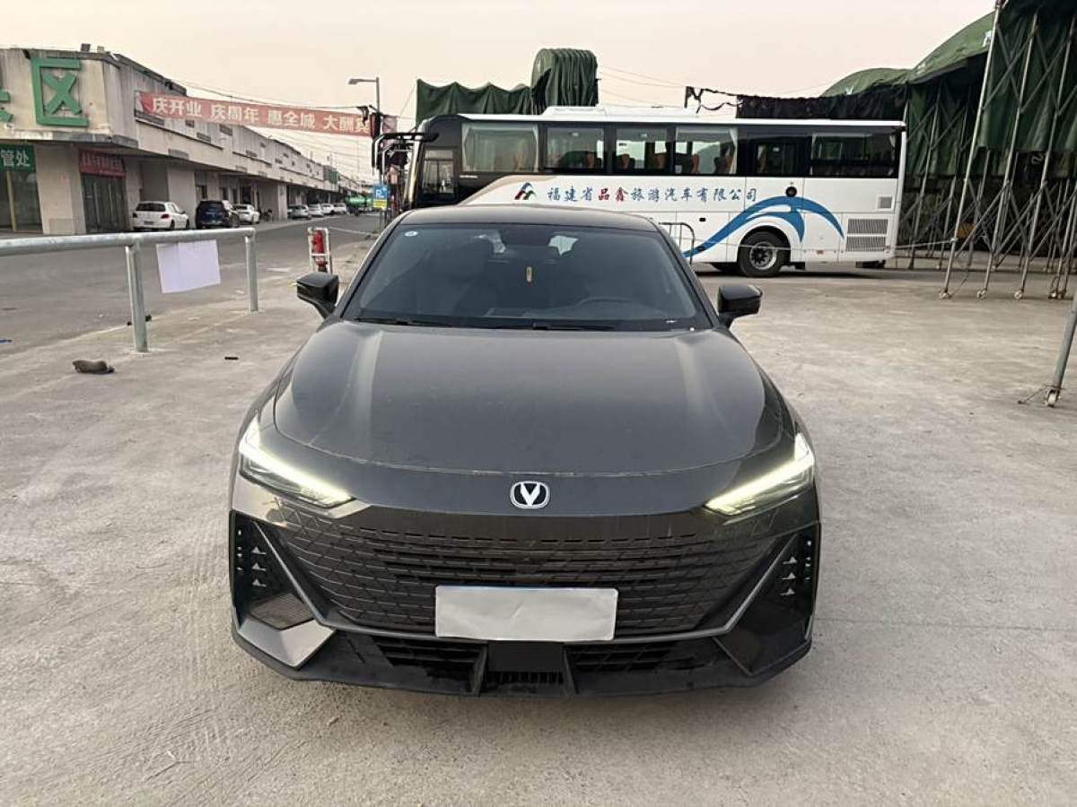 長安 長安UNI-V  2022款 1.5T 卓越型圖片