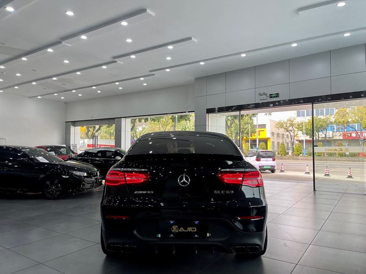 奔馳 奔馳GLC轎跑 AMG  2018款 AMG GLC 63 4MATIC+ 轎跑SUV圖片