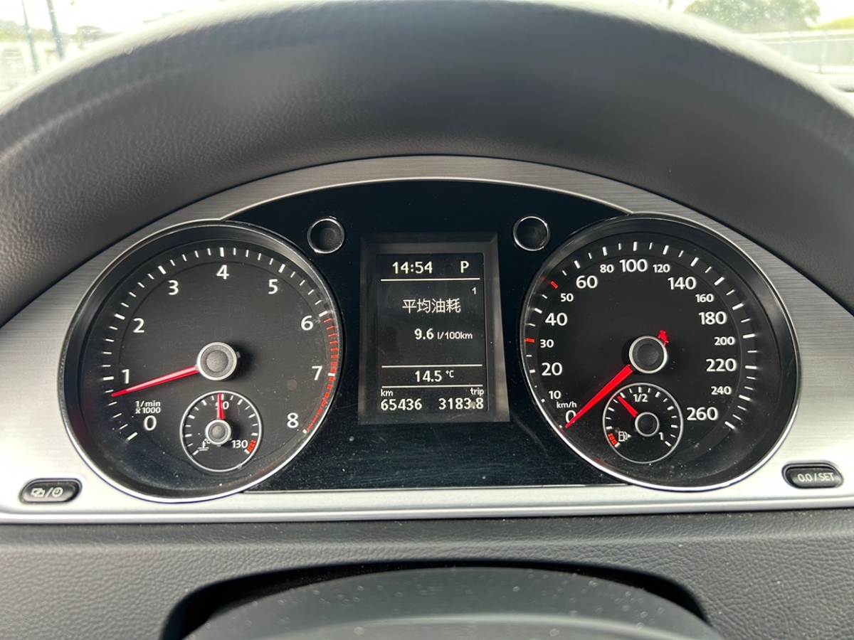 大眾 邁騰  2012款 改款 1.8TSI 領(lǐng)先型圖片