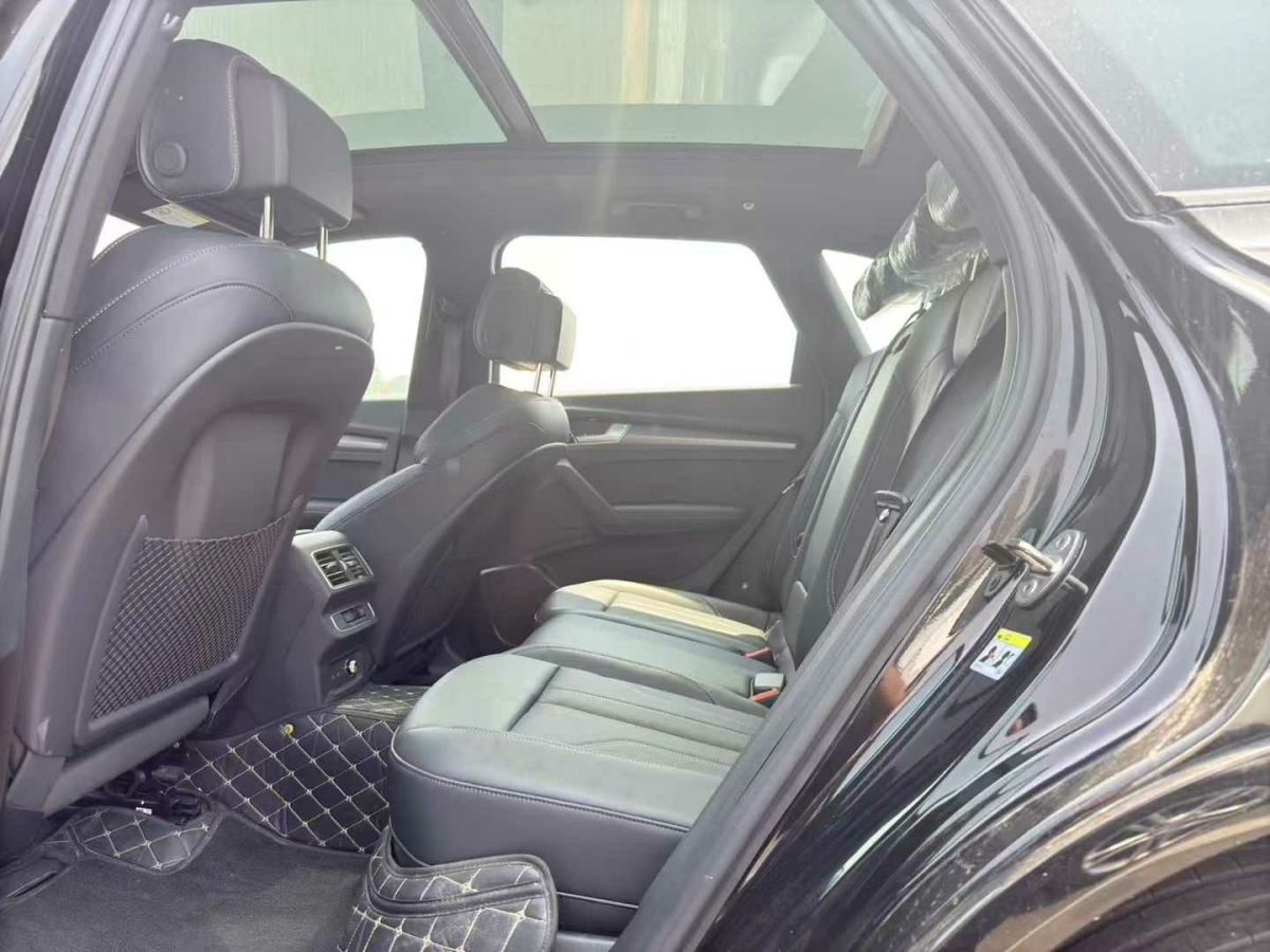 奧迪 奧迪Q5L  2025款 40 TFSI 時(shí)尚動(dòng)感型圖片