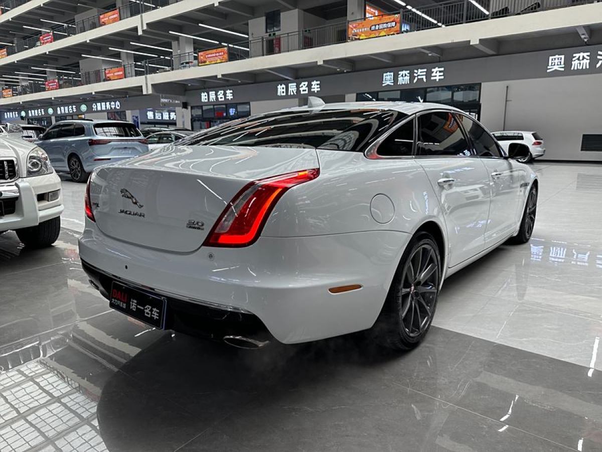 捷豹 XJ  2018款 XJL 3.0 SC 四驅(qū)全景商務(wù)版圖片