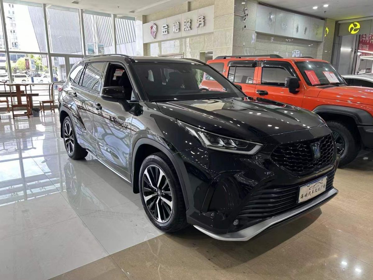 豐田 皇冠陸放  2023款 2.5L HEV四驅(qū)豪華版圖片