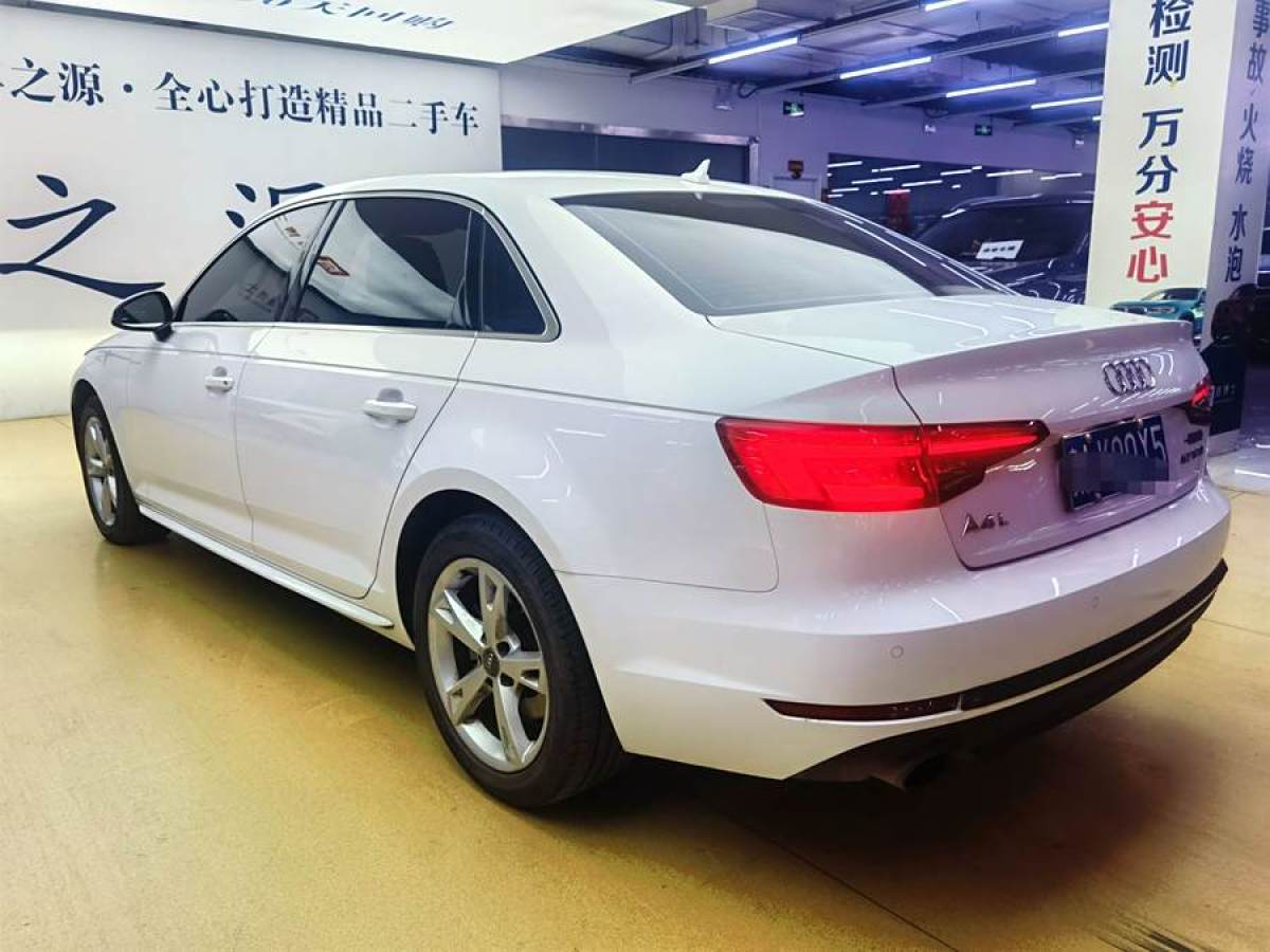 奧迪 奧迪A4L  2017款 40 TFSI 時(shí)尚型圖片