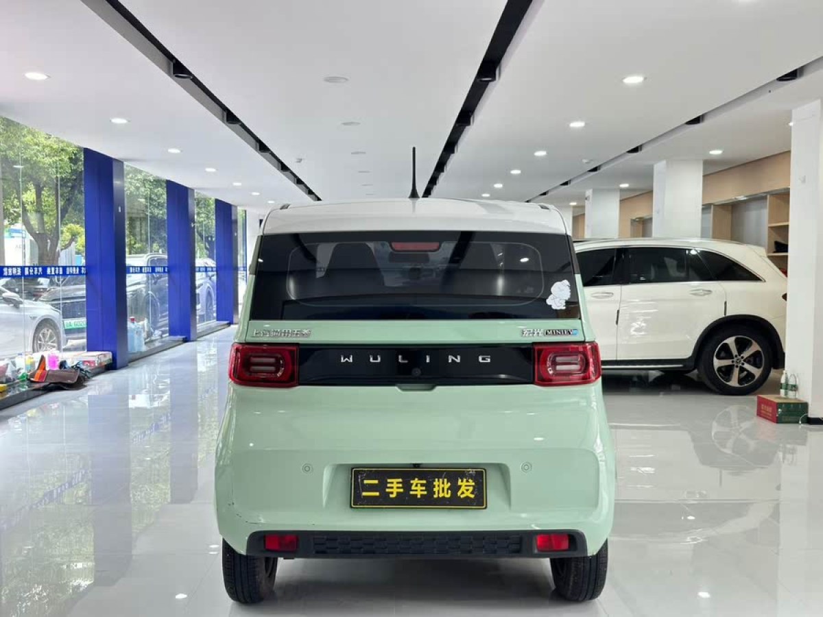 五菱 宏光MINIEV  2021款 馬卡龍夾心款 120km 磷酸鐵鋰圖片