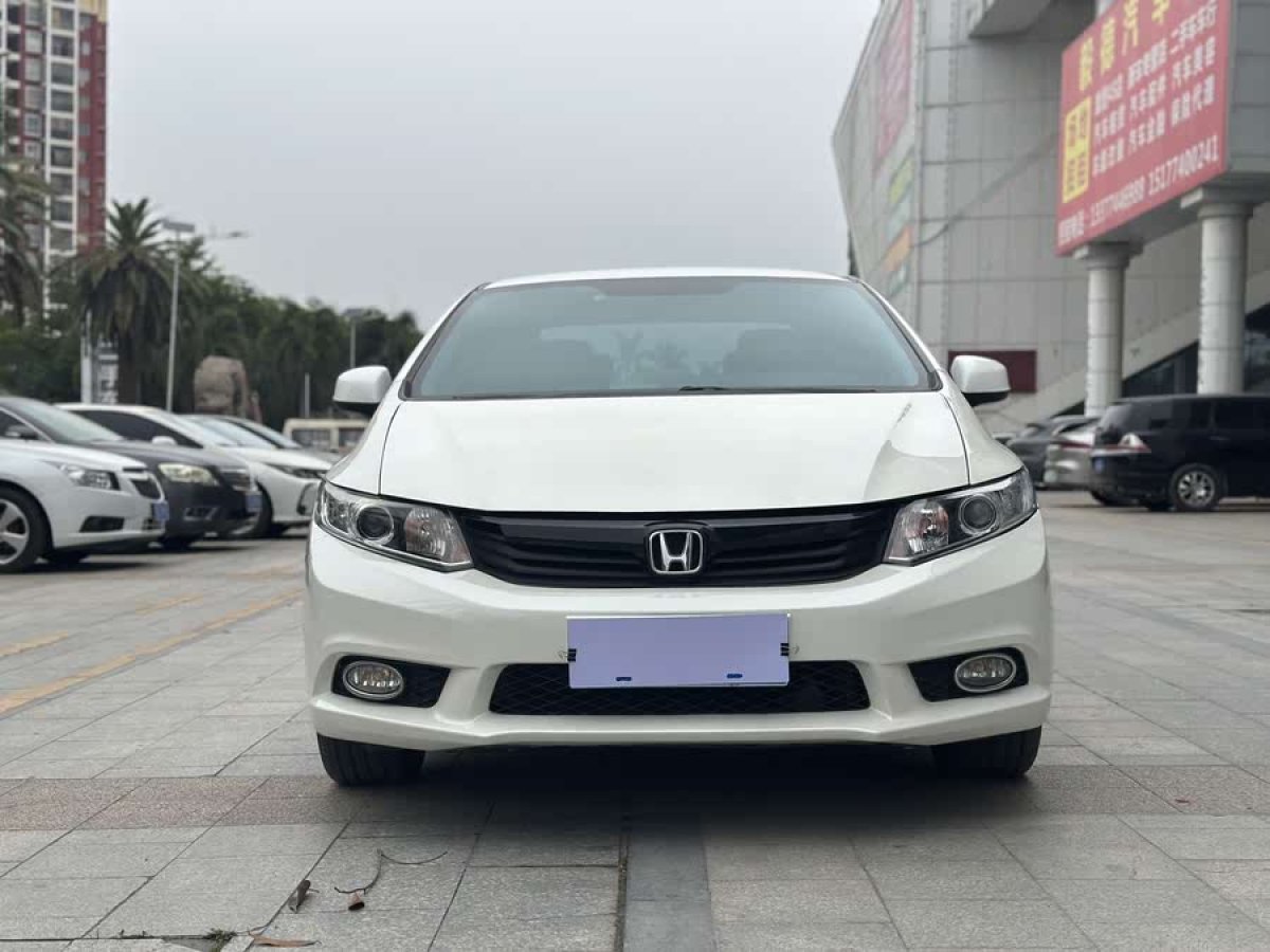 本田 思域  2012款 1.8L 自動(dòng)舒適版圖片