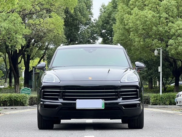 保时捷 Cayenne新能源  2022款 Cayenne E-Hybrid 2.0T 铂金版