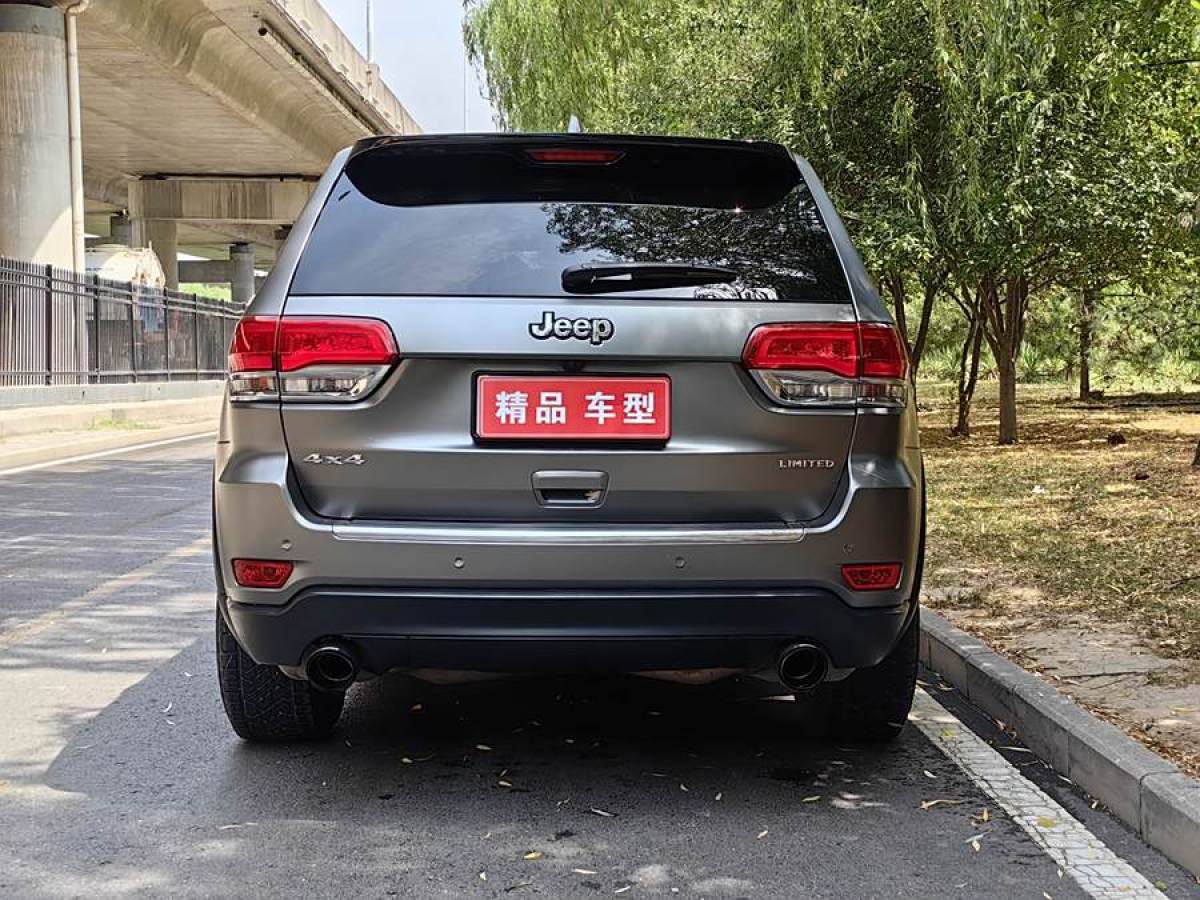 Jeep 大切諾基  2014款 3.6L 精英導(dǎo)航版圖片